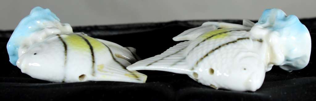 Character  Salt & Pepper Set - Angel Fish - Bid Now!!!