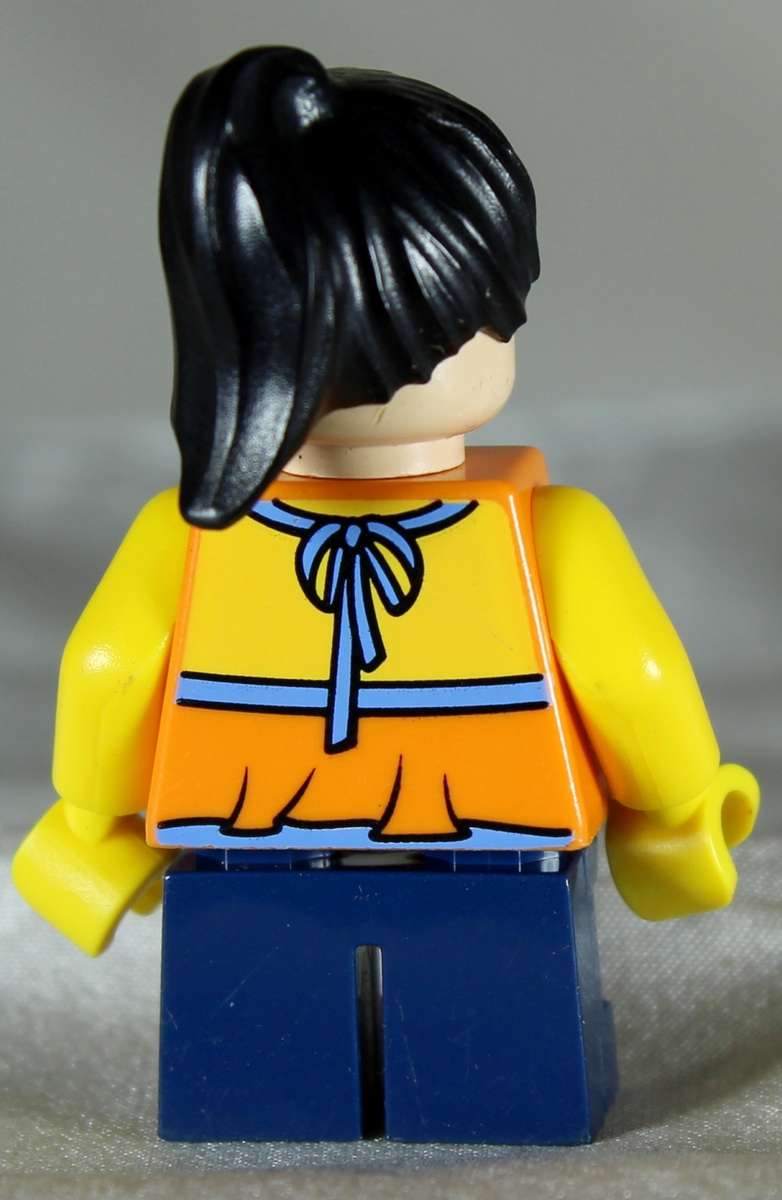 Lego mini figurine - Girl in orange halter top (TWN142)