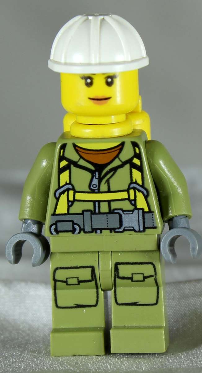 Lego mini figurine - Female volcano explorer (CTY0681)