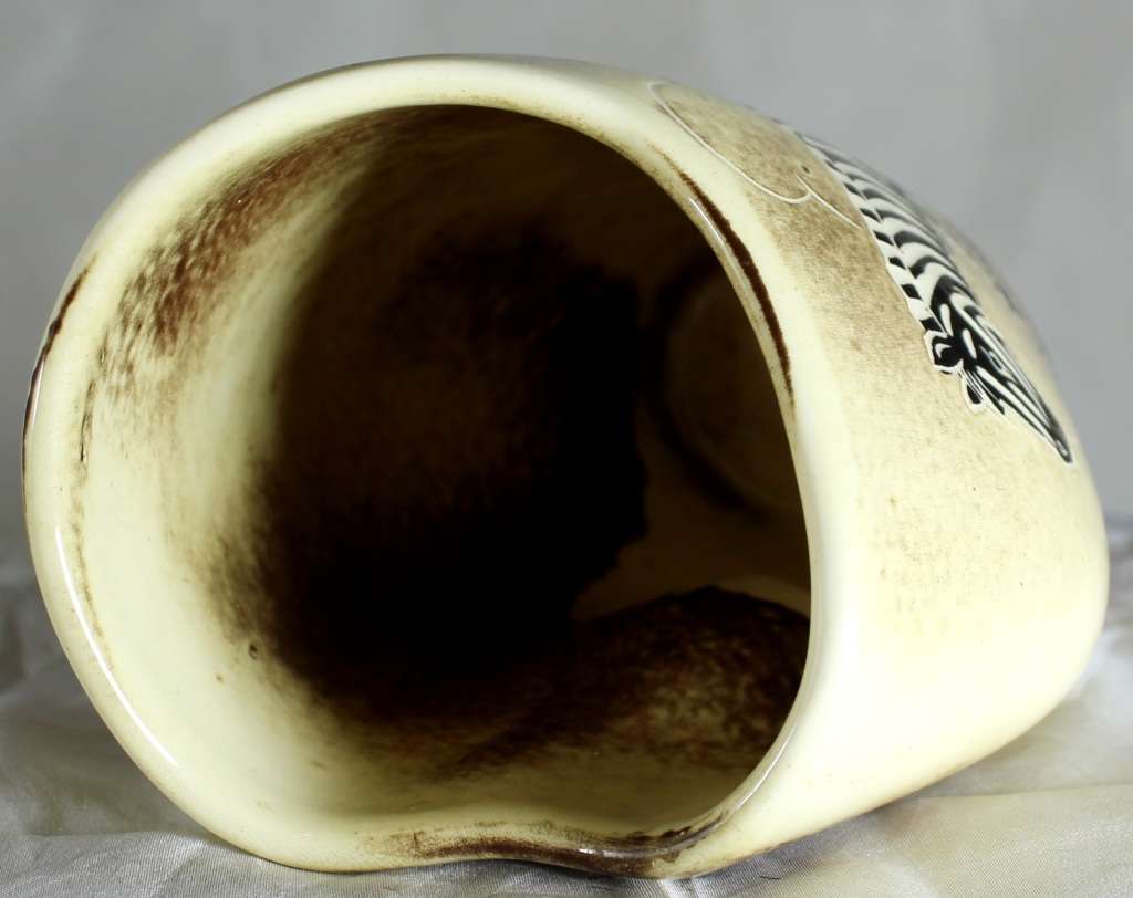 Crescent Ware Small Vase - Kruger Park - BID NOW!!!