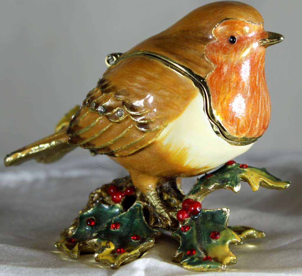 Christmas Robin Metal Trinket Box with Crystals - BID NOW!!!