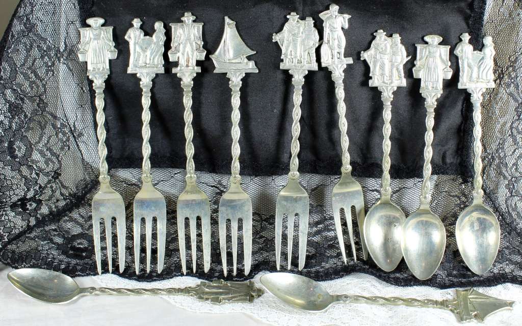 Nieuwzilver (Farmers + Sailboads) - 5x Spoons & 6x Cake Forks - BID NOW!!!