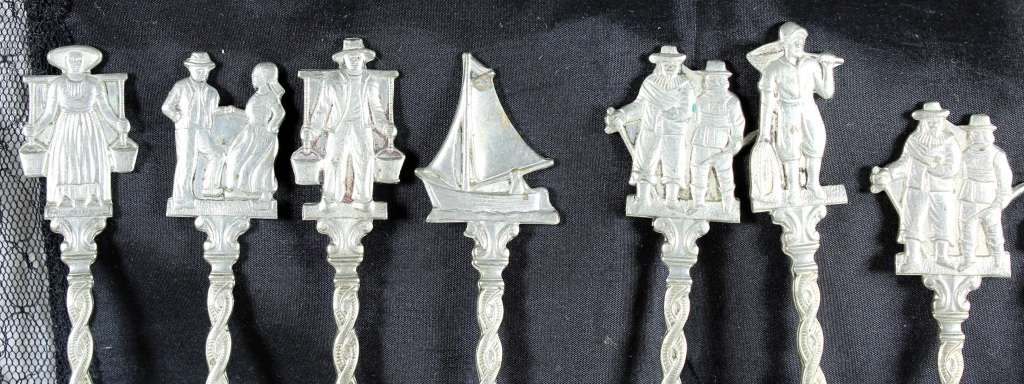 Nieuwzilver (Farmers + Sailboads) - 5x Spoons & 6x Cake Forks - BID NOW!!!