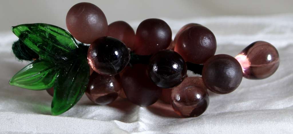 Small Glass - Clear and Frosted - Handblown Grapes - Purple - BID NOW!!!