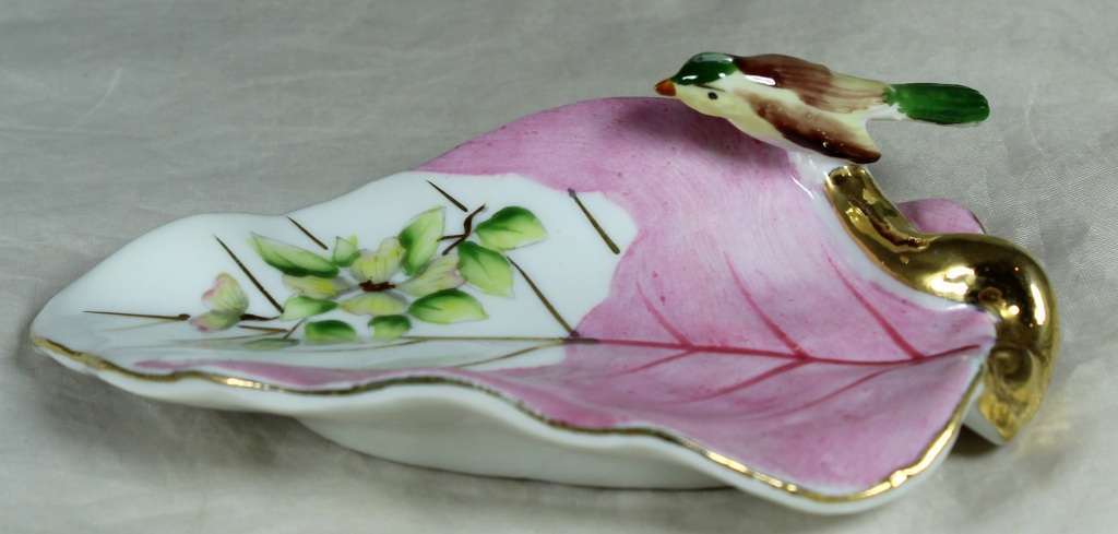 Oftriart Porcelain Dish with Lid - BID NOW!!!