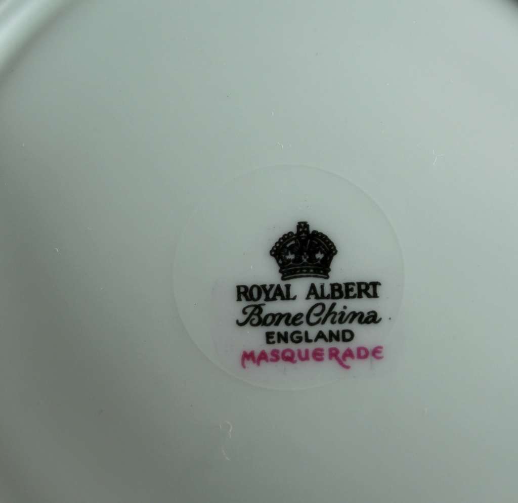 Royal Albert - Masquerade tea trio