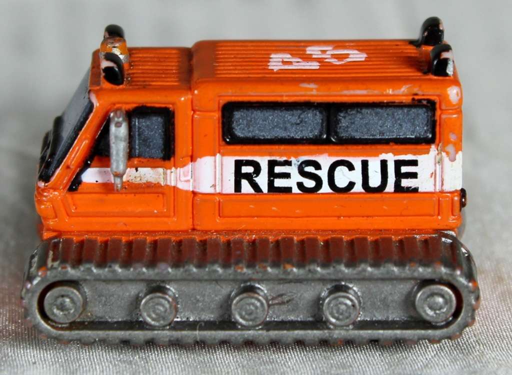 Micro Machines LGT (1994) - snow tracker