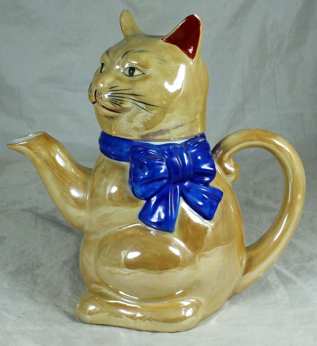 Vintage Calico Ceramic Tea Pot - BID NOW!!!