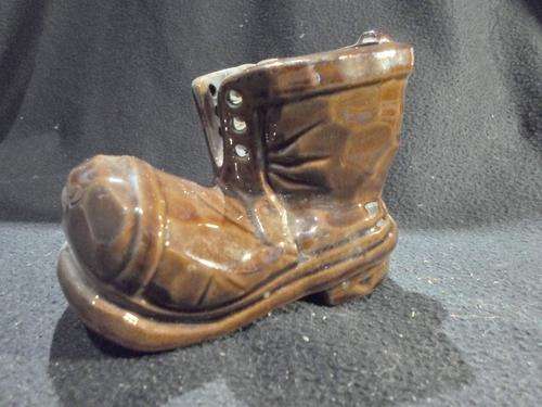 Shoe ashtray - A beautiful and unusual piece!! Giveaway price, bid now!!