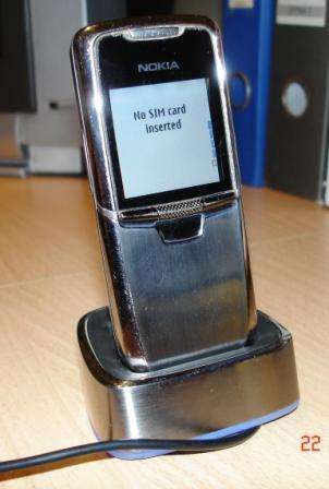 Nokia 8800 with Docking station, cable and 2 batteries only