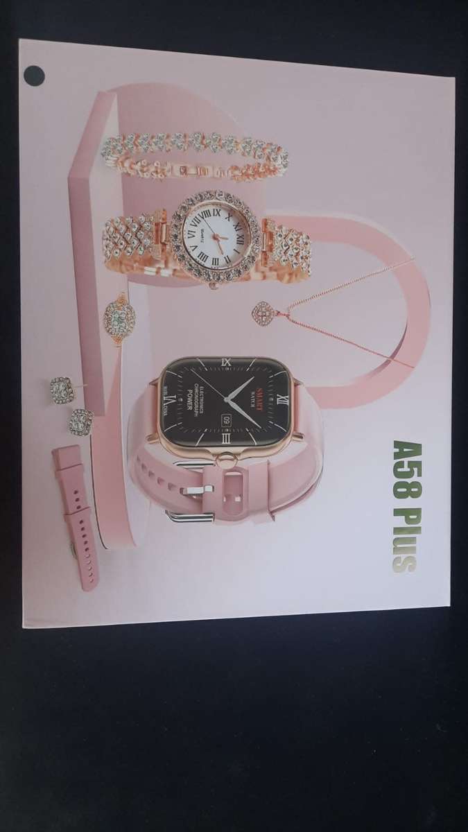 2024 Women`s Luxury Gold Watch Unique Gift Set, Gold Necklace, Ring, Double Band, Smart Watch