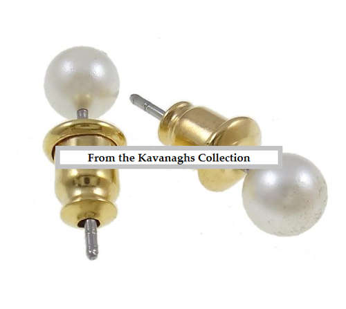 The Kavanaghs Collection - Lovely Shell Pearl Earrings