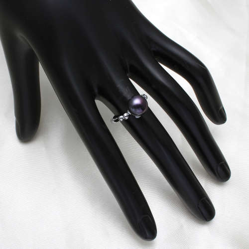 Magnificent 9mm Genuine Cultured Pearl Ring