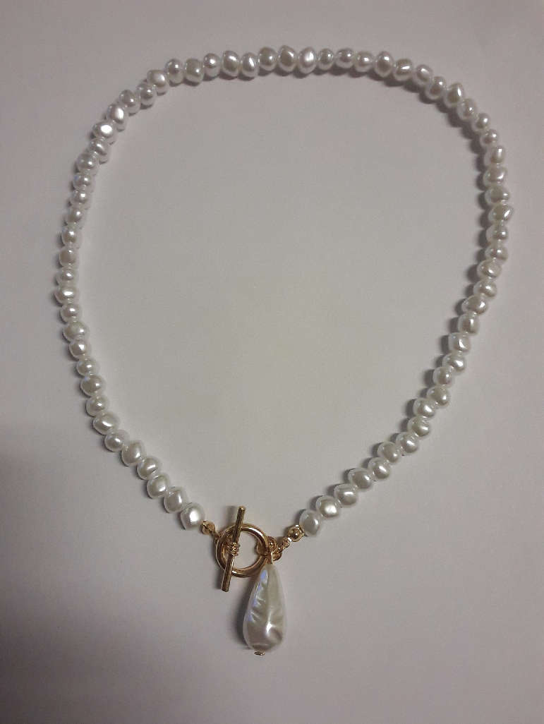 KAVANAGHS 11000 positive ratings - South Sea Shell Pearl Necklace - Length 37cm