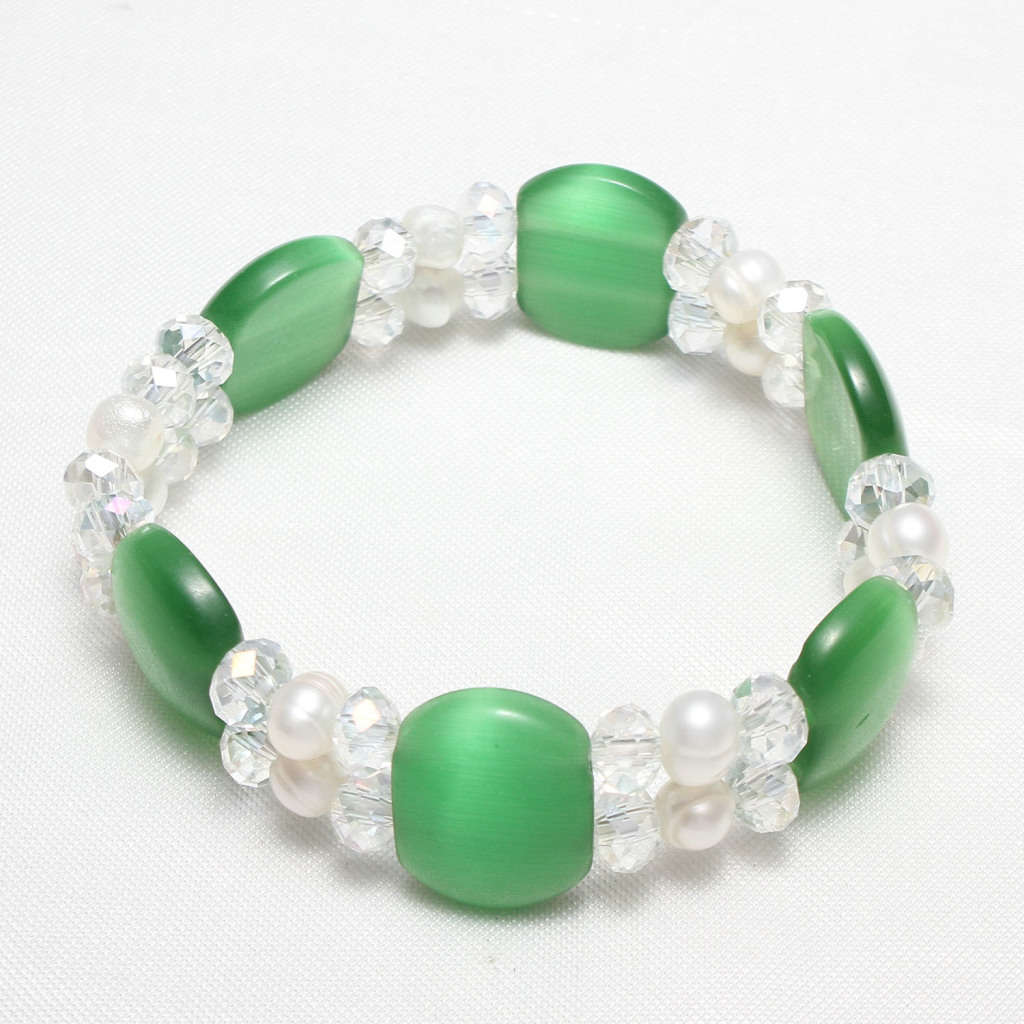 Lovely 5mm White Cultured Genuine Freshwater Pearl Bracelet with Aventurine -- Stretchy