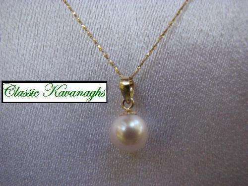 From the Kavanaghs Collection - 18K Gold AAA Grade Fresh Water Pearl Pendant