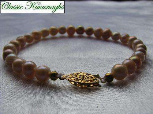 Kavanaghs Collection - Stunning Apricot Pink Fresh Water Pearl Bracelet