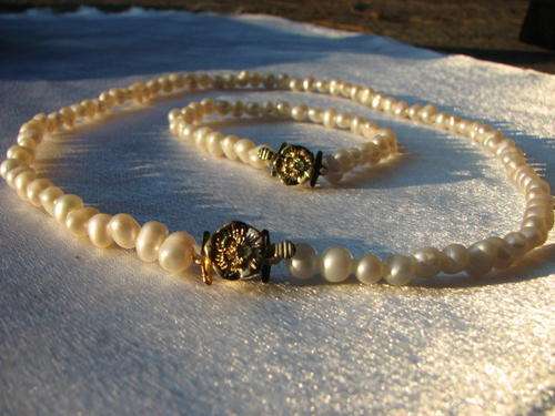 Kavanaghs - Exquisite White Fresh Water Pearl Necklace and Bracelet Set