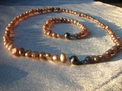 Exquisite Lavender Fresh Water Pearl Necklace and Bracelet Set