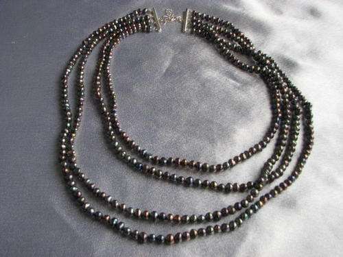 FREE SHIPPING Kavanaghs - FOUR Strands Black Freshwater Pearl Necklace!!!
