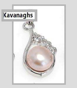 From the Kavanaghs Collection - Cultured Freshwater Pearl Pendant