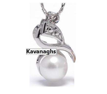 The Kavanaghs Collection - Cultured Freshwater Pearl Pendant
