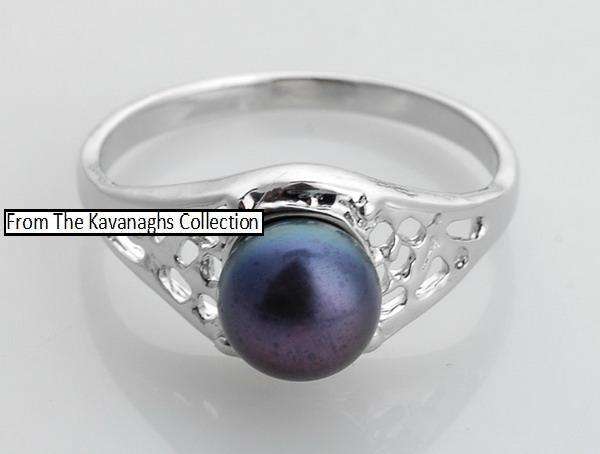 The Kavanaghs Collection - Cultured Black Freshwater Pearl Ring