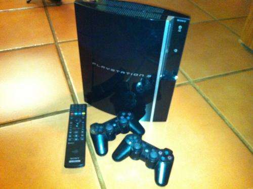 Sony PS3 40GB + 2 Wireless Controllers + PS3 Blu-Ray Remote + 15 games ***FREE SHIPPING***