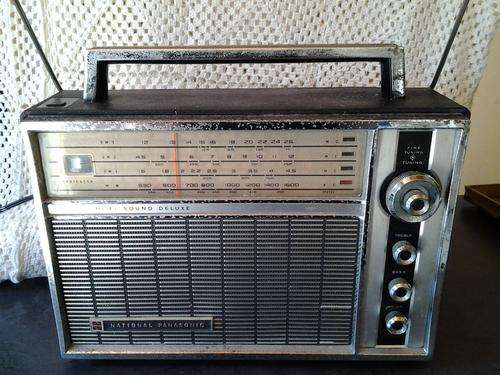 A National Panasonic Vintage Radio. In working order. A must for the collector!