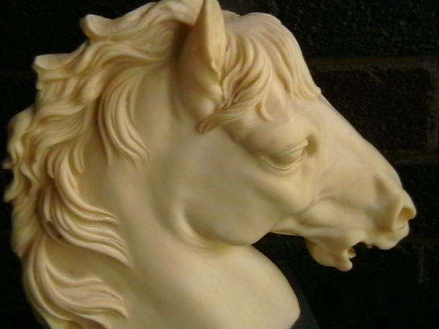 GORGEOUS DETAILED BUST OF A HORSE HEAD - SIGNED