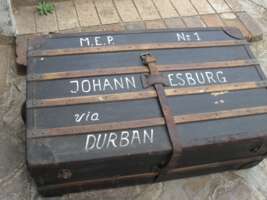 STUNNING OLD LEATHER & WOOD SUITCASE BY ERNEST HOFMANN *REDUCED*