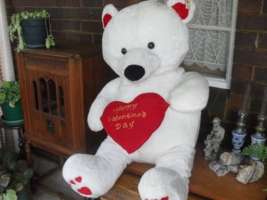 ENORMOUS VALENTINE BEAR - "HAPPY VALENTINES DAY"