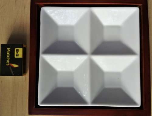 Divided serving dish with tray