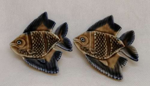 VINTAGE WADE ANGEL FISH PIN DISHES PAIR