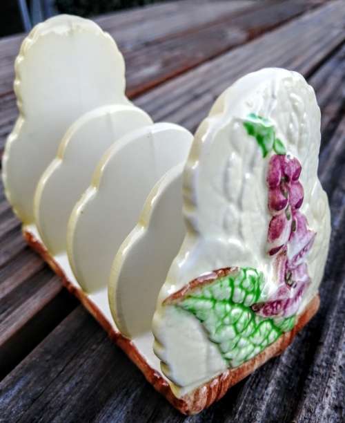 TOASTRACK VINTAGE CARLTONWARE FOXGLOVES