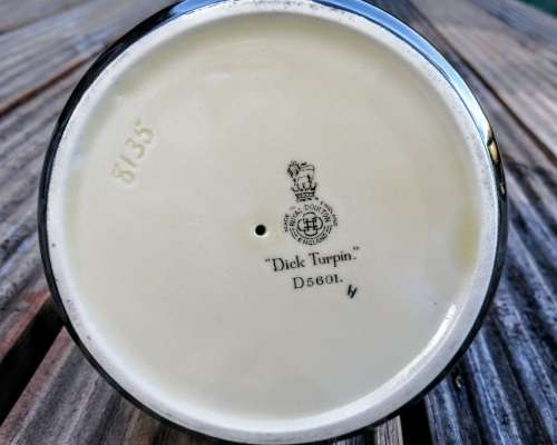 20% OFF - VINTAGE ROYAL DOULTON MINIATURE DICK TURPIN ASHTRAY