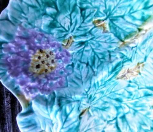 DIVIDED DISH AVONWARE HYDRANGEA VINTAGE