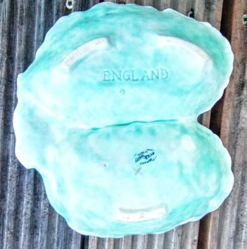 DIVIDED DISH AVONWARE HYDRANGEA VINTAGE