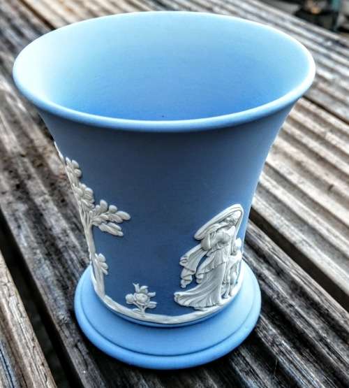 WEDGWOOD BLUE JASPERWARE VASE VINTAGE