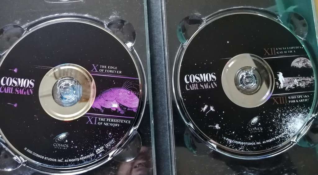 COSMOS CARL SAGAN ORIGINAL COLLECTOR`S EDITION 7 DISC SET EMMY AWARD