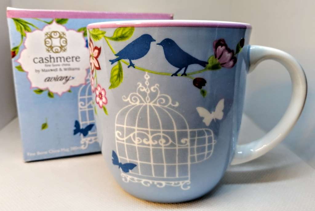 DISCONTINUED MAXWELL & WILLLIAMS BONE CHINA MUG CASHMERE AVIARY BLUE