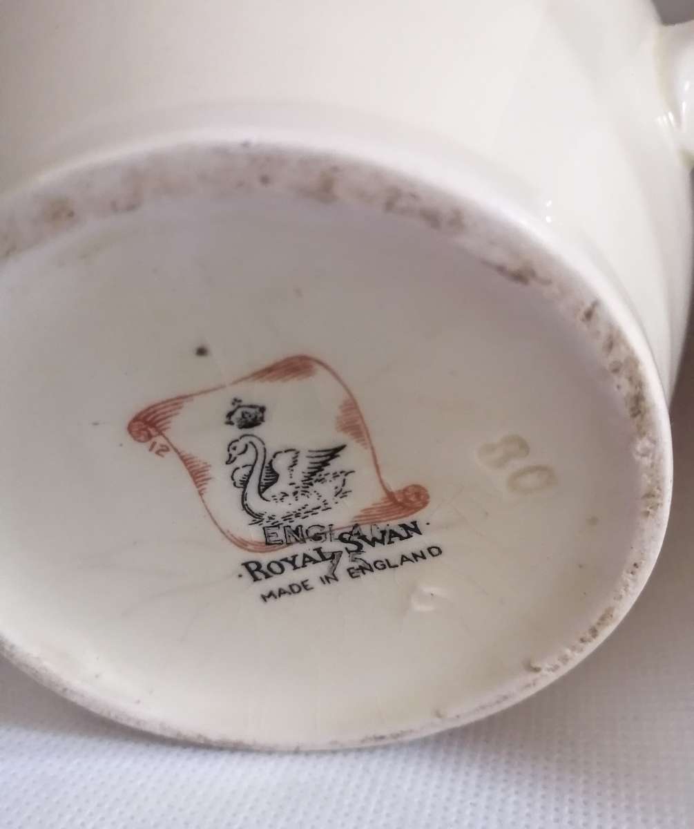 JUG Pitcher Vintage Royal Swan Uncommon