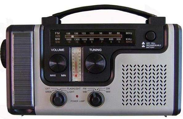 Radio and Flashlight, 12V DC, Battery, Solar and Dynamo powered: SA postage included