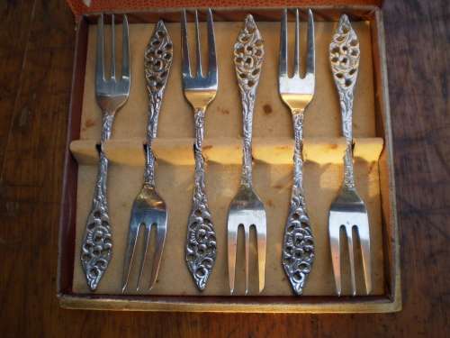 Set Of 6 Vintage Dutch Nickelsilver Cake Forks in Original Box