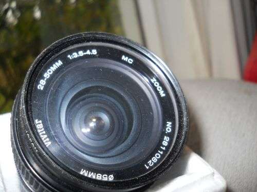 Vivitar Lens MC Macro 28 -50mm 1:3.5-4.5 Serial no.28110821 made in Japan