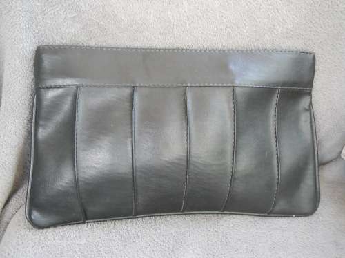 1970s Black Vinyl Vintage Clutch excellent condition