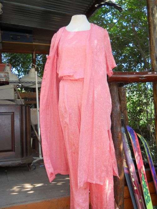 1980s Vintage Three Piece Suit Marlene Dietrich Style in Pink Satin Size 12