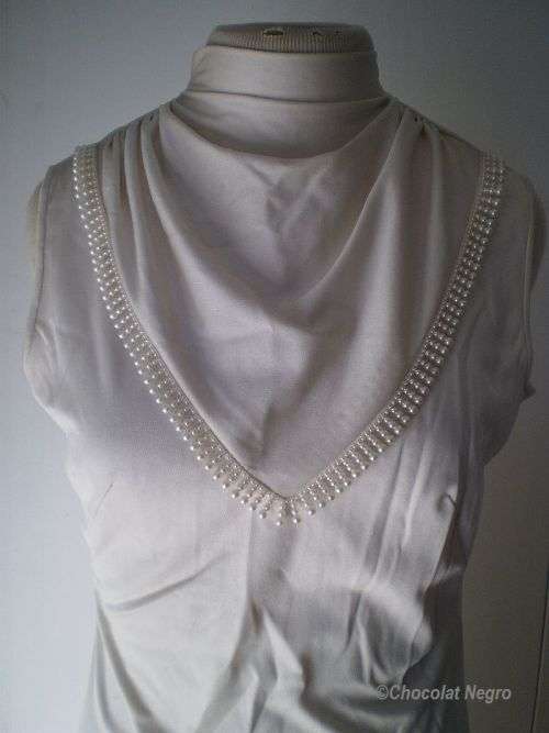 Long Vintage 1970s Cocktail Dress Evening Gown Sleeveless turtleneck with pearl necklace Size 10