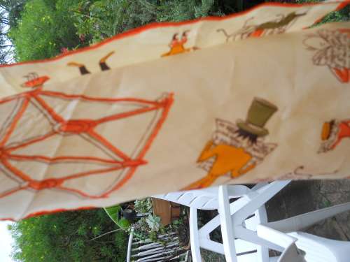 Small 1950s Vintage 100% Pure Silk Square Scarf 44cm x 44 cm