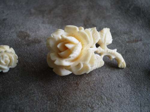 Vintage Ivory/Bone Beautiful Carved Roses Brooch And Mathcing Earrings 70 years old